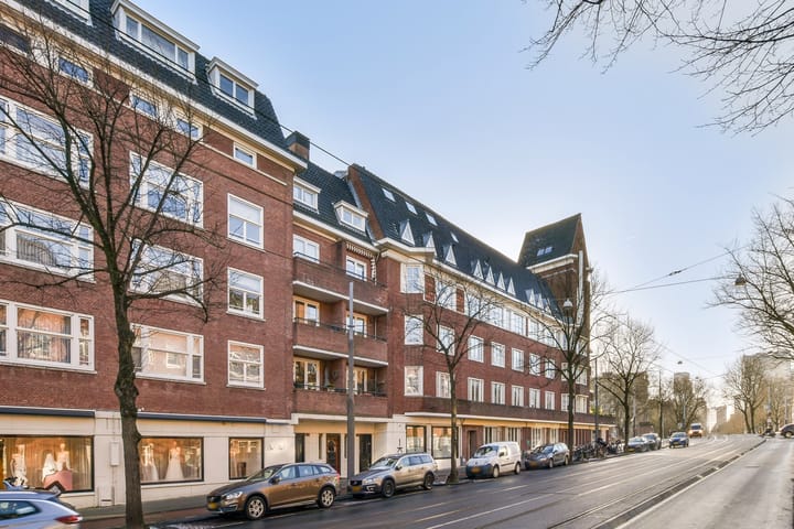 Photo 2 of Beethovenstraat 107-F