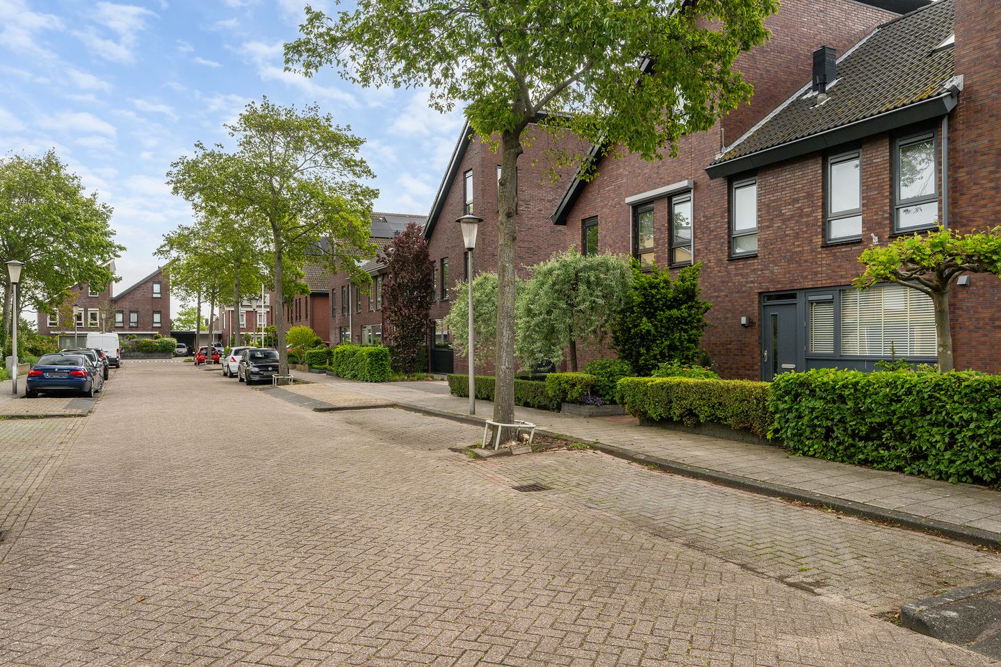 Photo 35 of Valkenierstraat 22