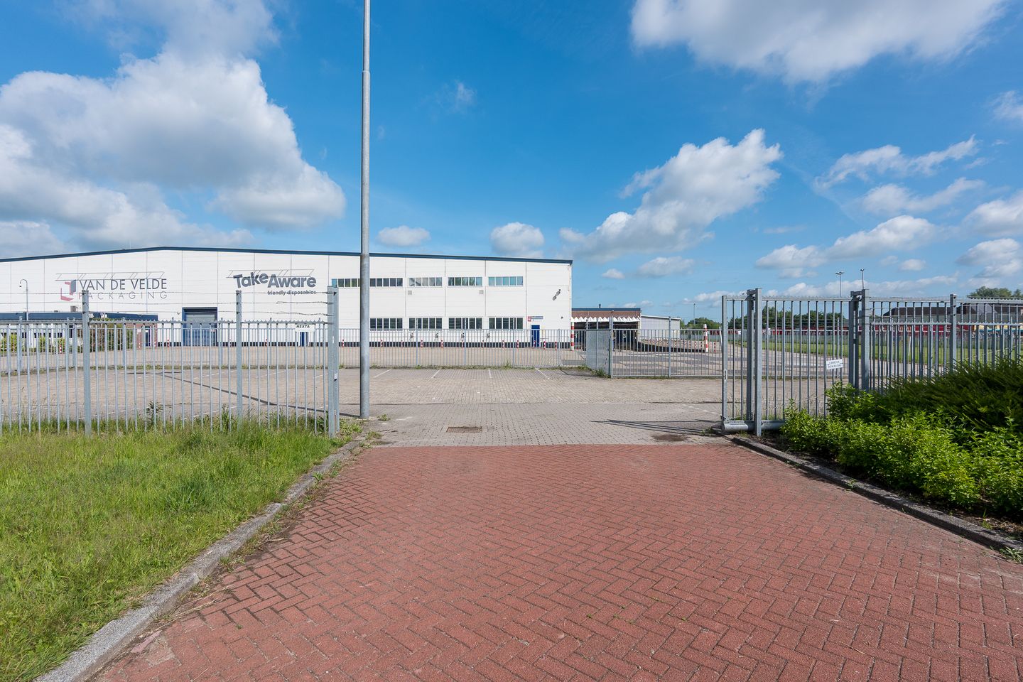 Bekijk foto 4 van Peizerweg 109