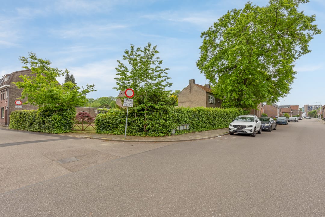 Photo 7 of Beekstraat