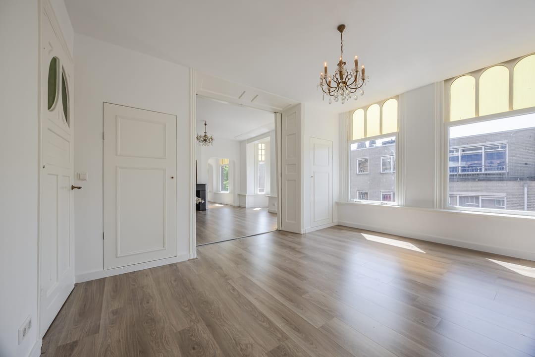 Photo 17 of Van Kinsbergenstraat 1-C