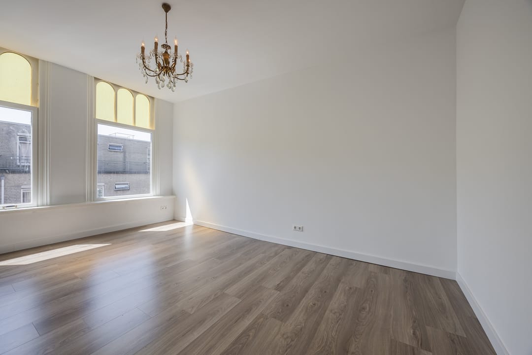Photo 16 of Van Kinsbergenstraat 1-C
