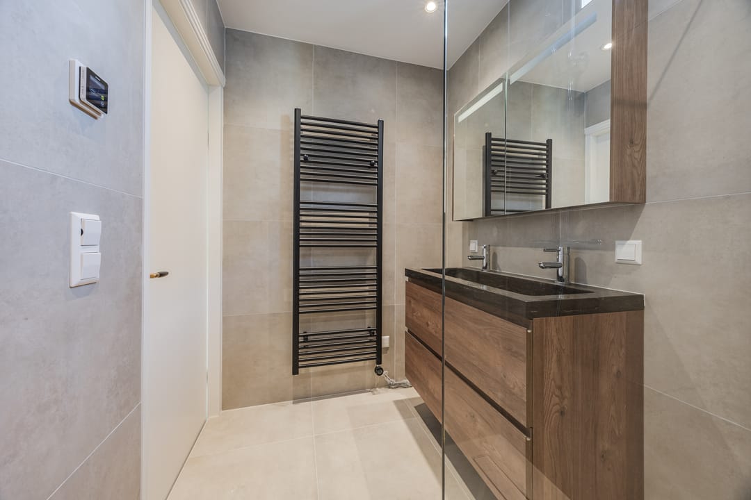 Photo 32 of Van Kinsbergenstraat 1-C