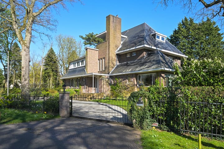 Vrijstaande woning te koop: Konijnenlaan 27, Wassenaar