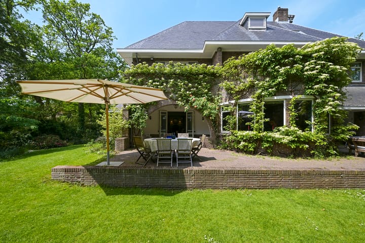 Vrijstaande woning te koop: Konijnenlaan 27, Wassenaar