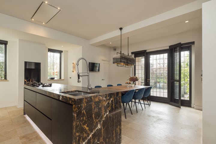 Appartement te koop: Oranje Nassaulaan 12, Warmond