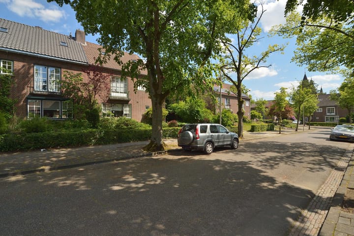 Foto 4 van Van Lennepstraat 19