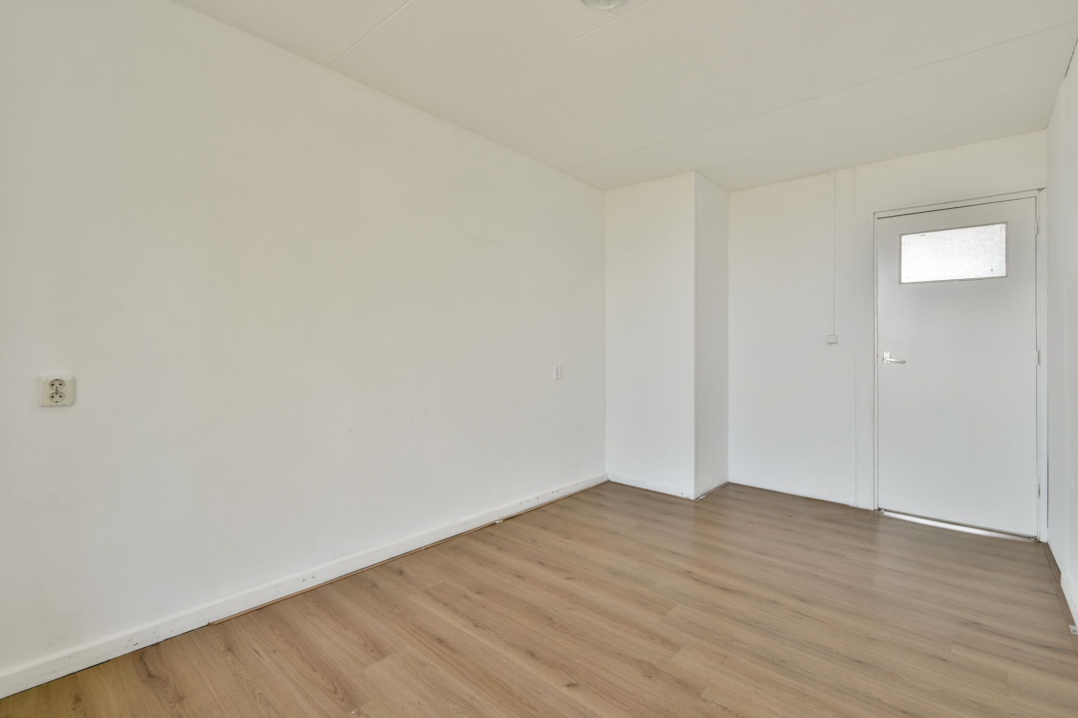 Photo 12 of Cornelis van Vollenhovenstraat 186
