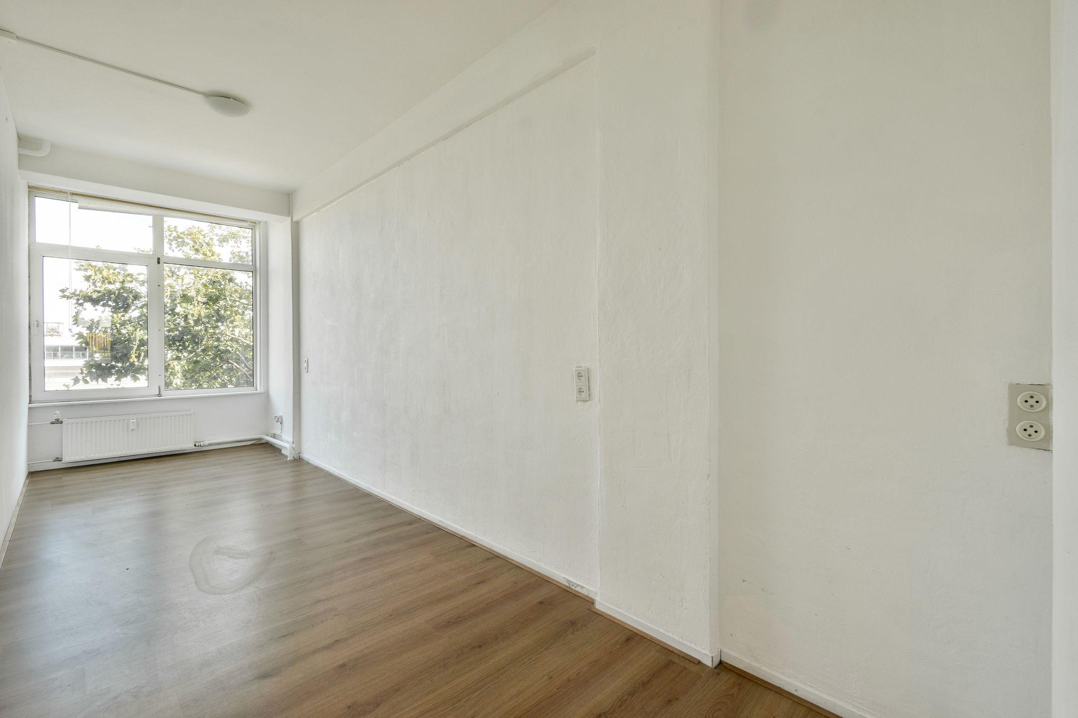 Photo 24 of Cornelis van Vollenhovenstraat 186