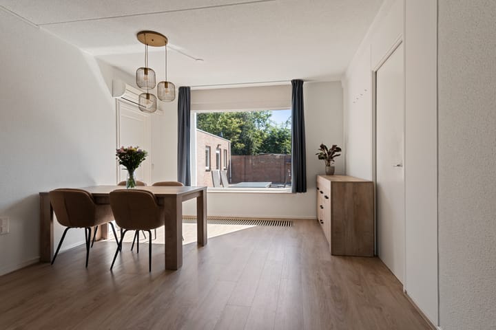 Hoekwoning te koop: Normandielaan 160, Eindhoven