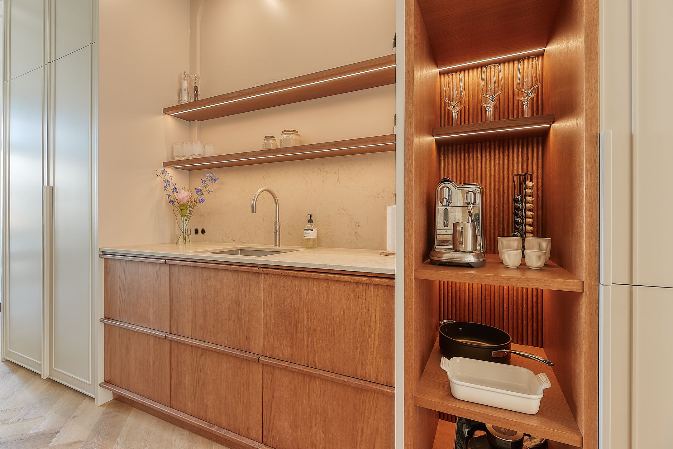 Photo 6 of Gerard Reijnststraat 58