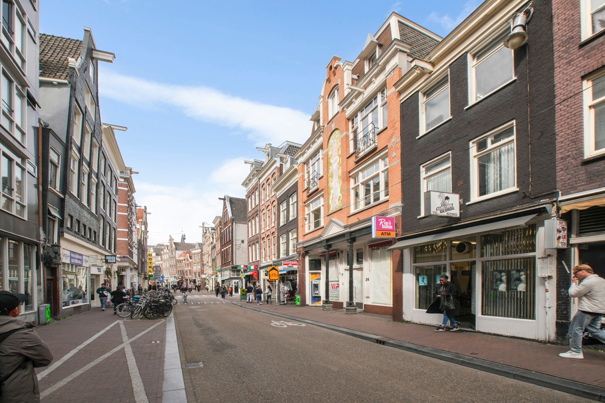 Photo 30 of Haarlemmerstraat 24-1