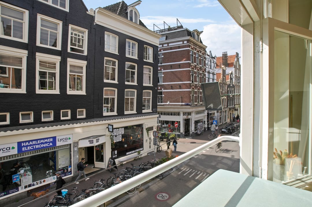 Photo 31 of Haarlemmerstraat 24-1