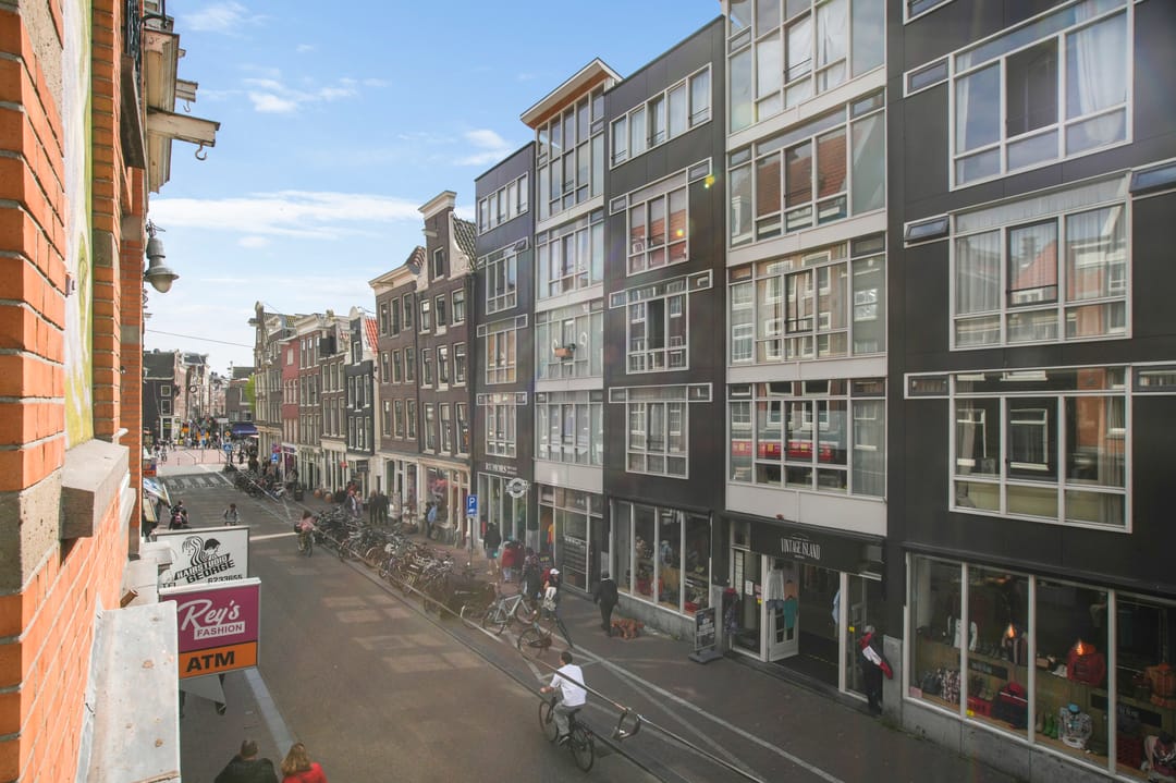 Photo 32 of Haarlemmerstraat 24-1
