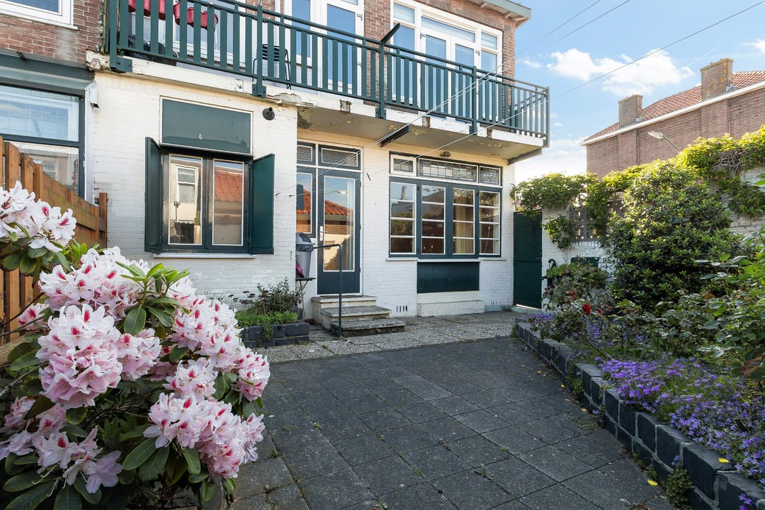 Photo 16 of Camphuijzenstraat 42