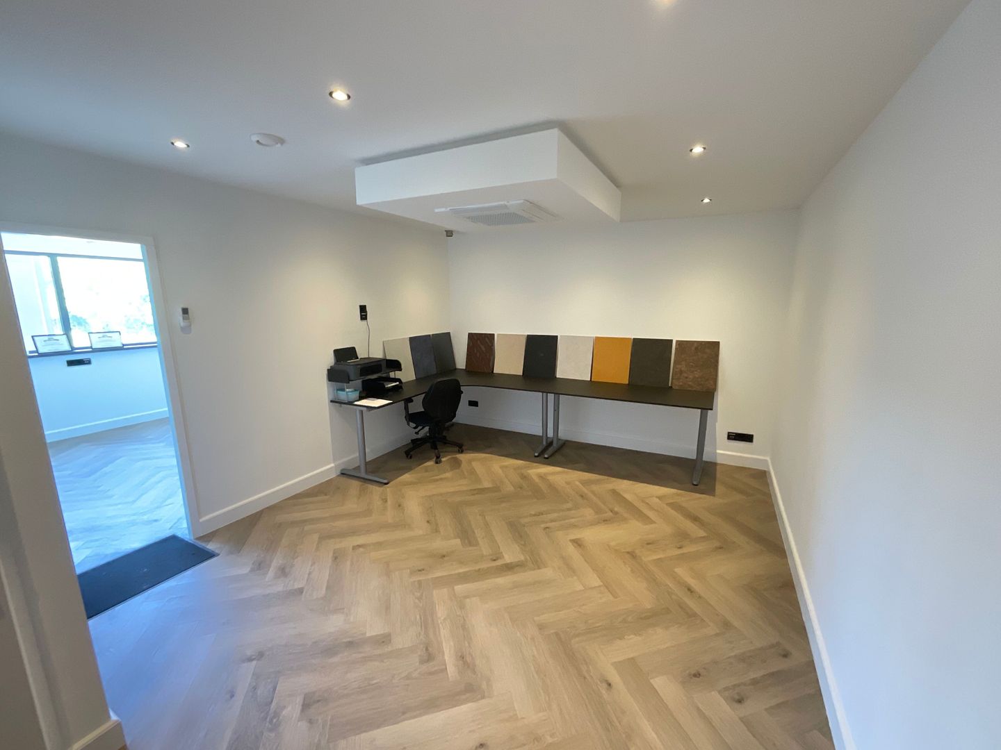 View photo 4 of Graaf van Solmsweg 99-E5