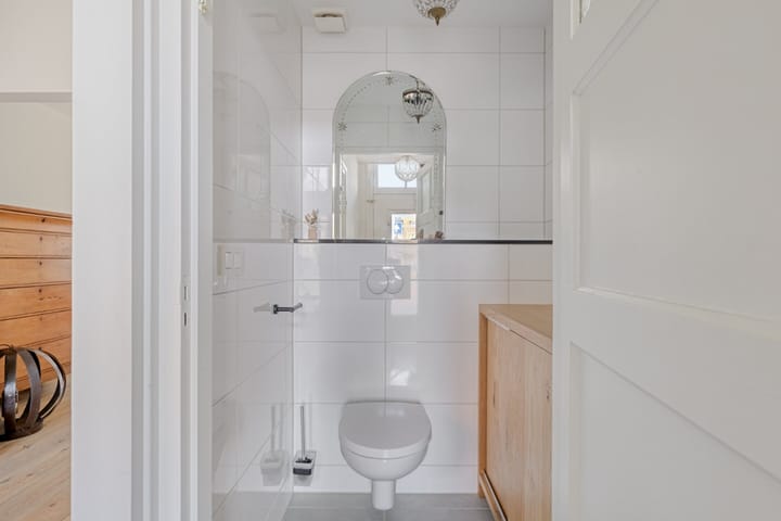 Tussenwoning te koop: Markt 15, Ijzendijke