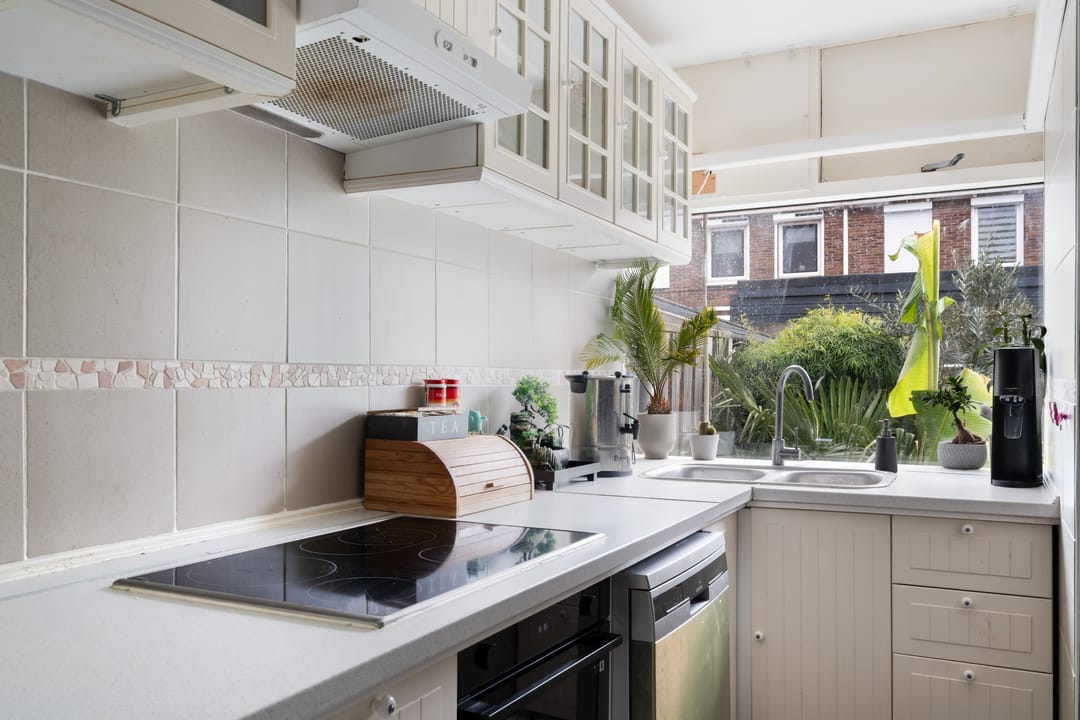 Photo 13 of Graaf van Bloisstraat 86