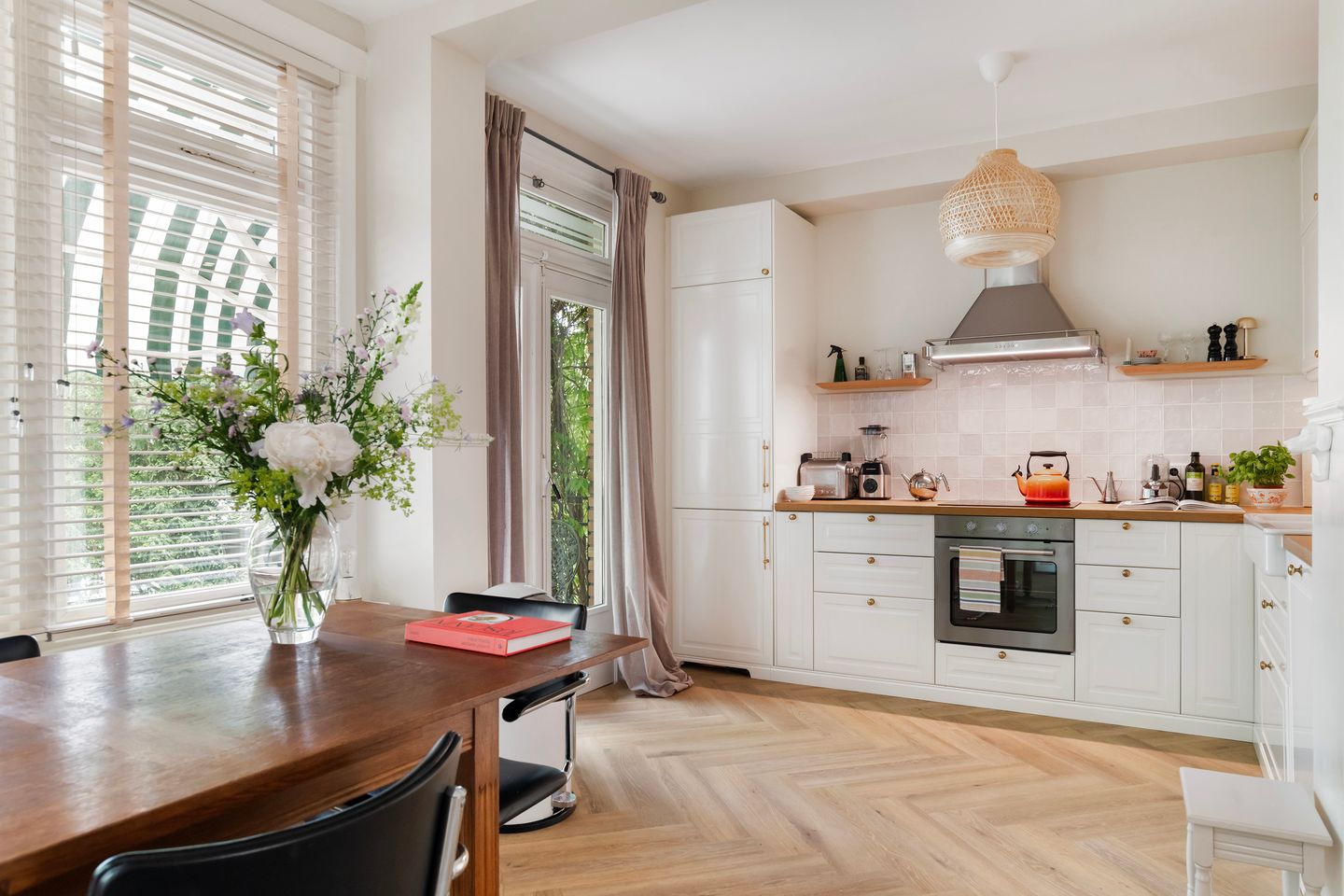 Photo 14 of Hebronstraat 14-B