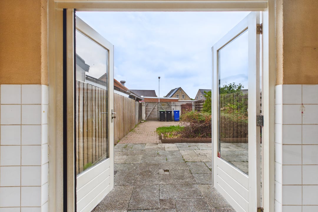 Photo 16 of Weststraat 10