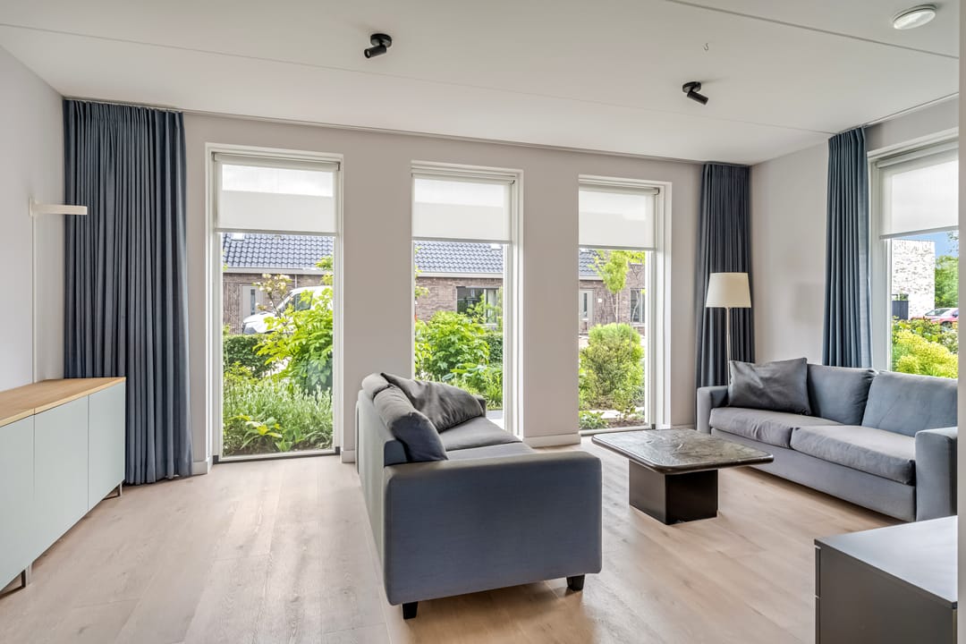 Photo 2 of G. van den Bornstraat 2