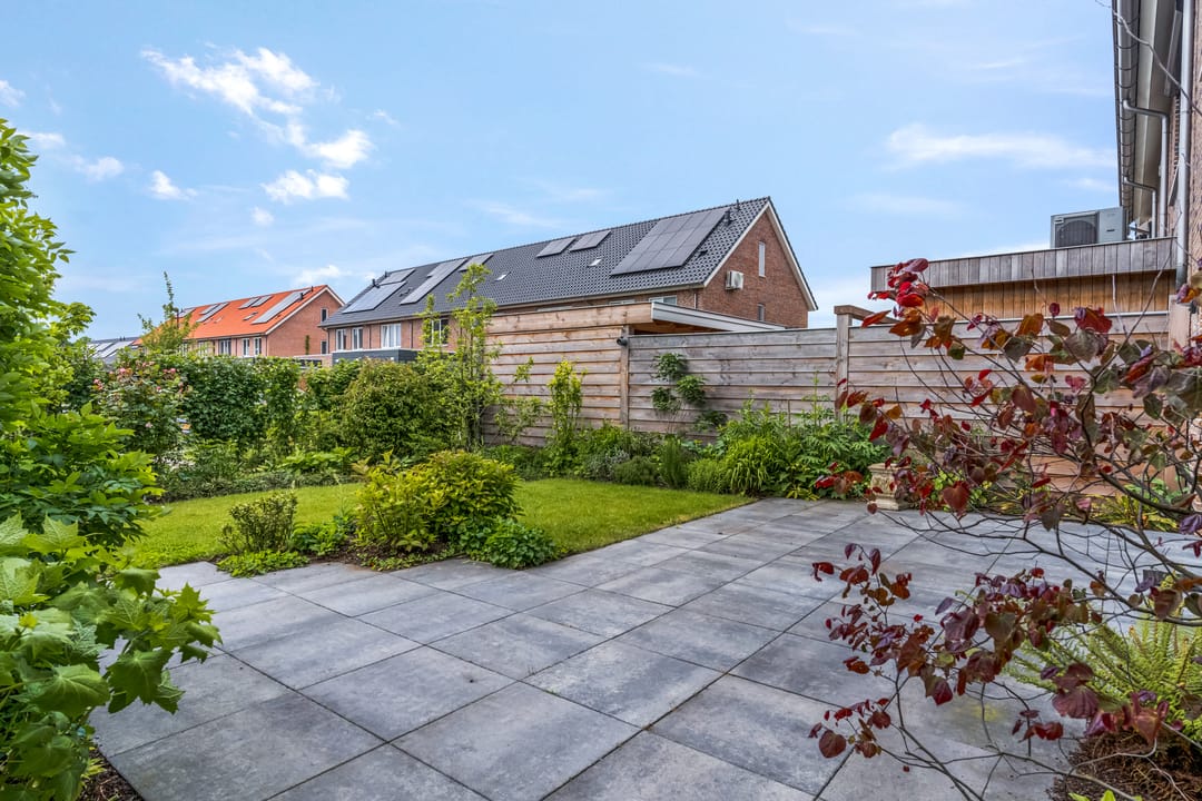 Photo 38 of G. van den Bornstraat 2