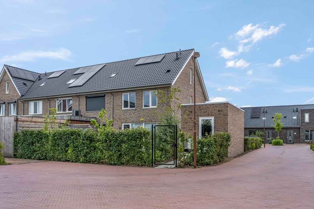 Photo 43 of G. van den Bornstraat 2