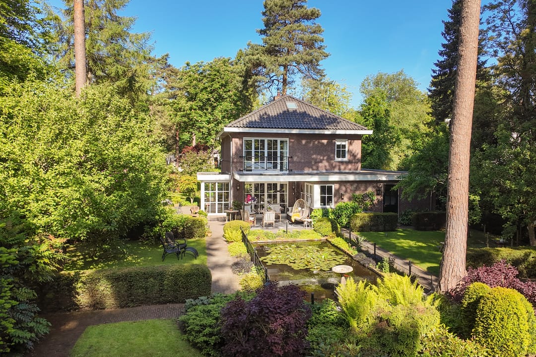 Spacious Detached Villa with Large Garden in Bilthoven — 56
