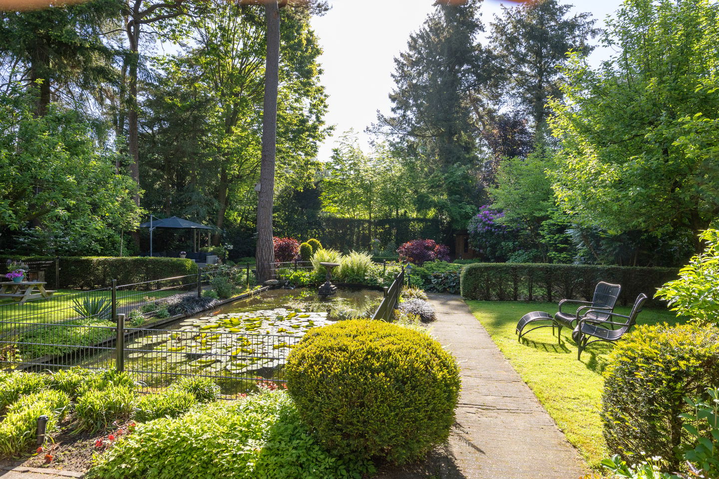 Spacious Detached Villa with Large Garden in Bilthoven — 44