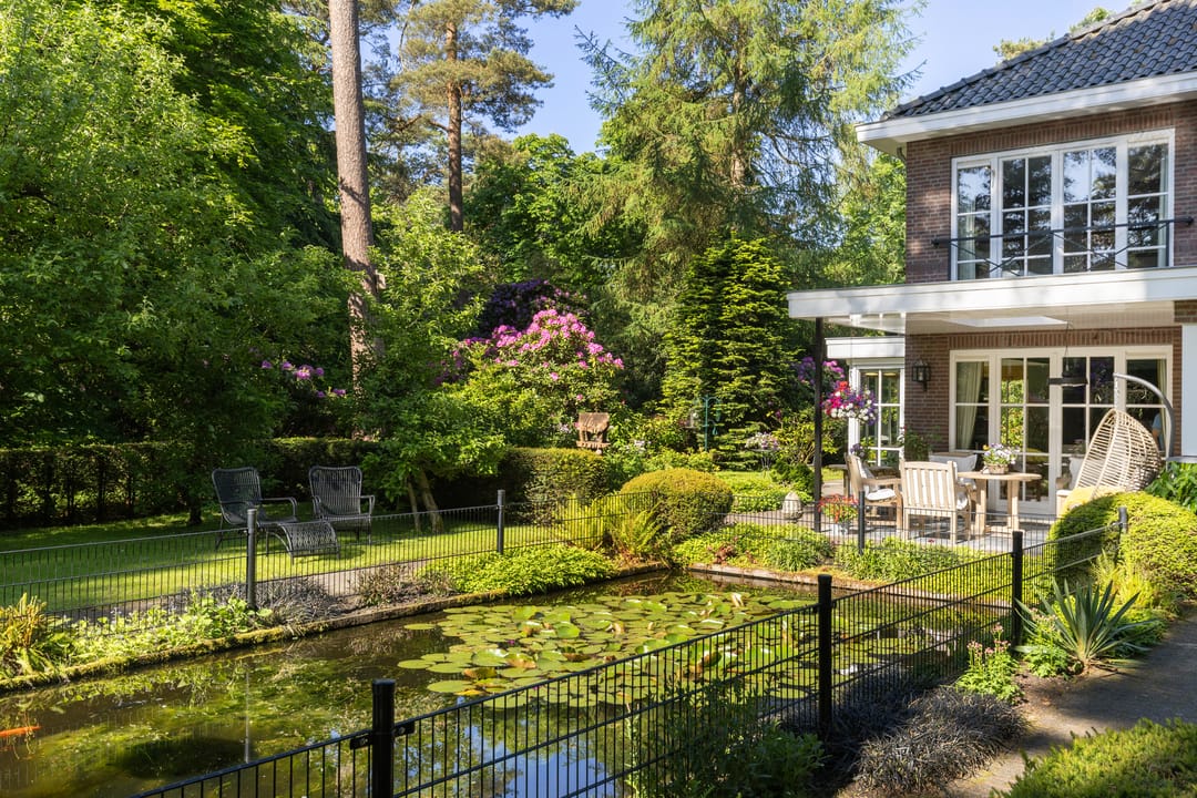 Spacious Detached Villa with Large Garden in Bilthoven — 58