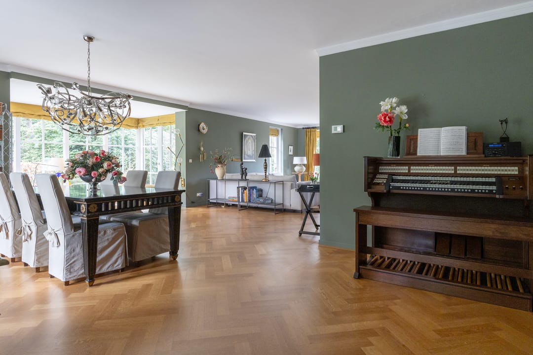 Spacious Detached Villa with Large Garden in Bilthoven — 22
