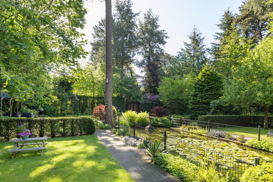 Spacious Detached Villa with Large Garden in Bilthoven — 46