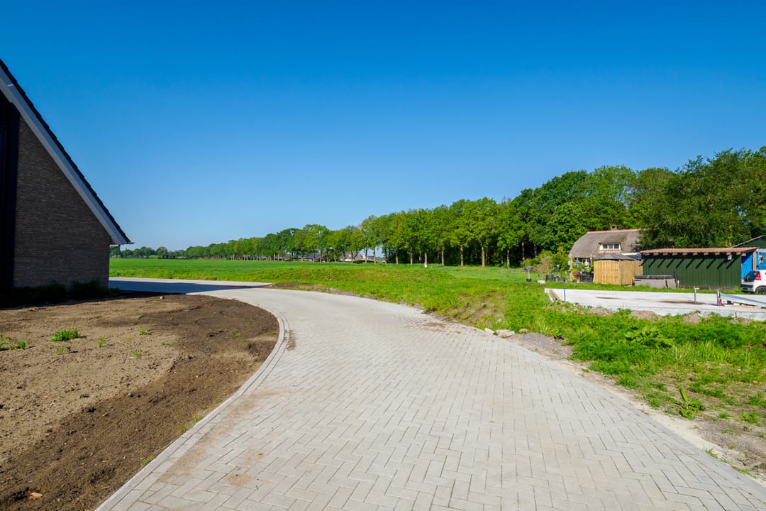 Photo 11 of Almeloseweg 15-C