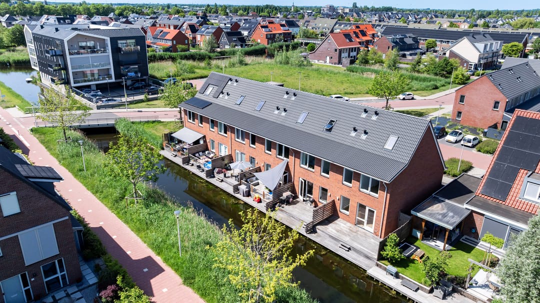 Sustainable 2022 Corner Residence with Waterfront Garden in Boskoop — 31