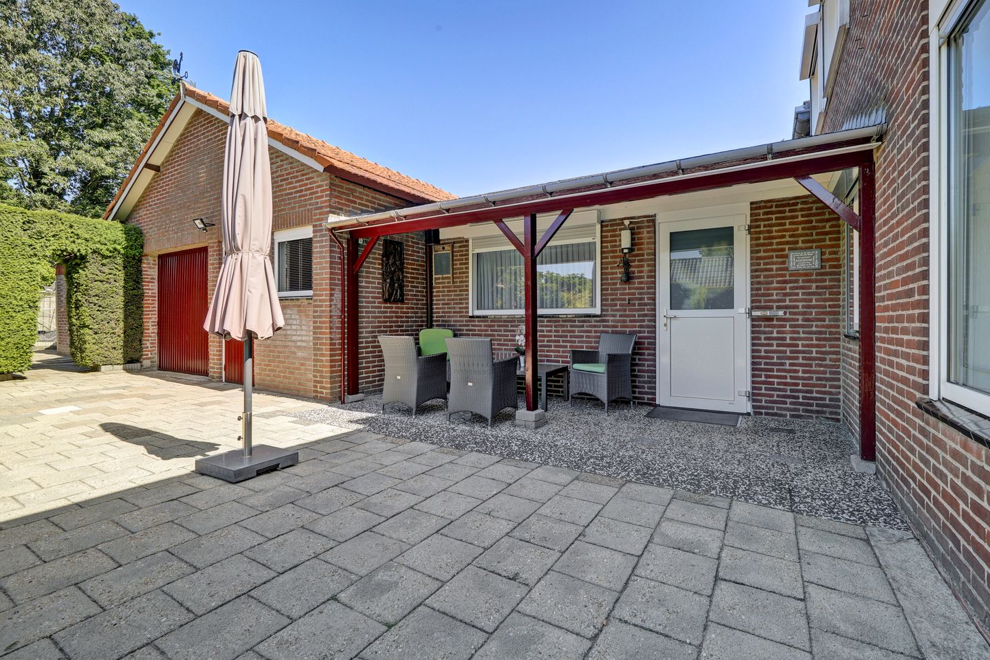 Foto 44 van Busserstraat 8