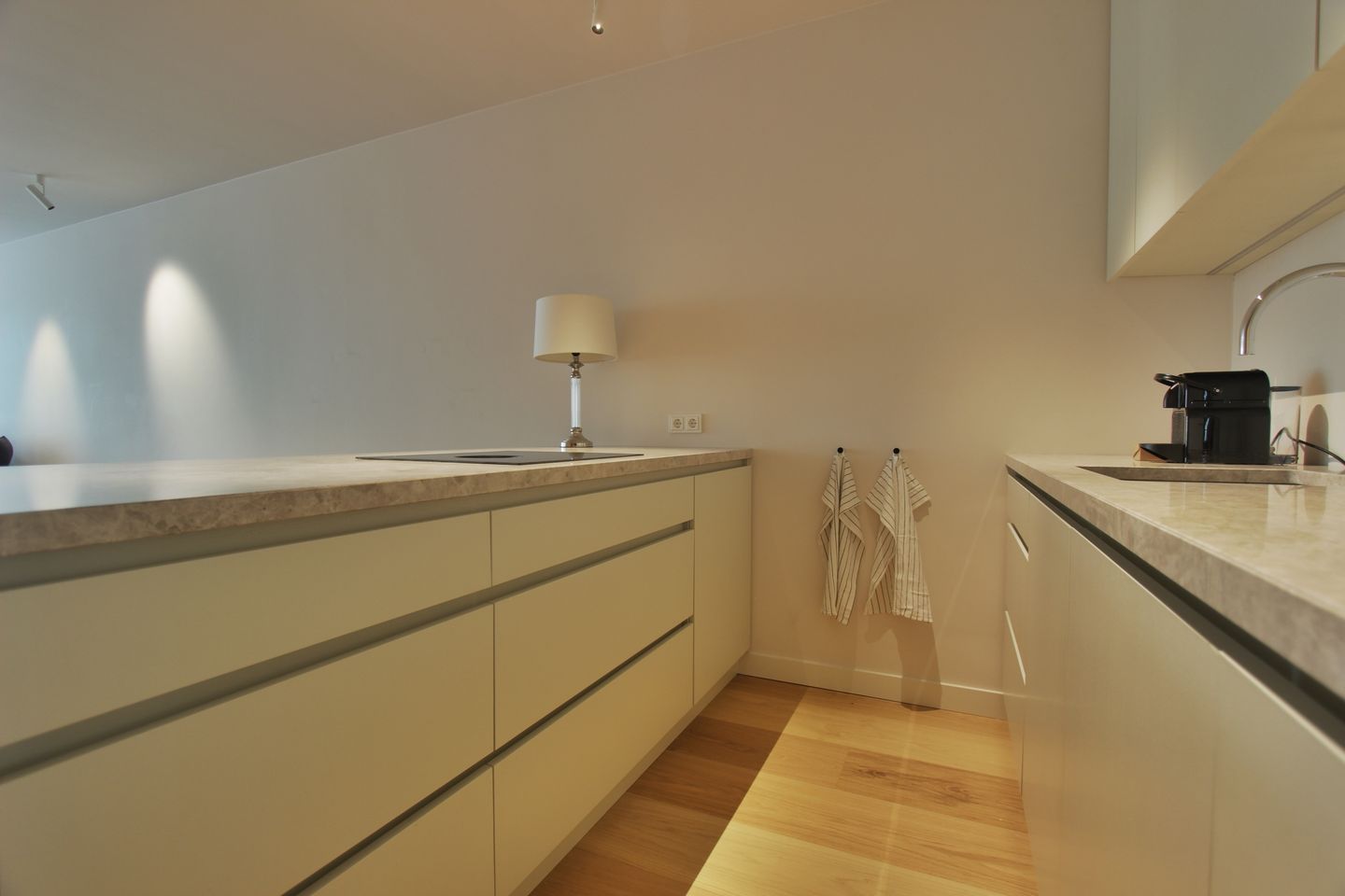 Foto 10 van Utrechtsedwarsstraat 147-B