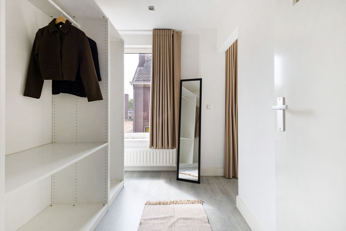 Photo 34 of Hoogvensestraat 7-C