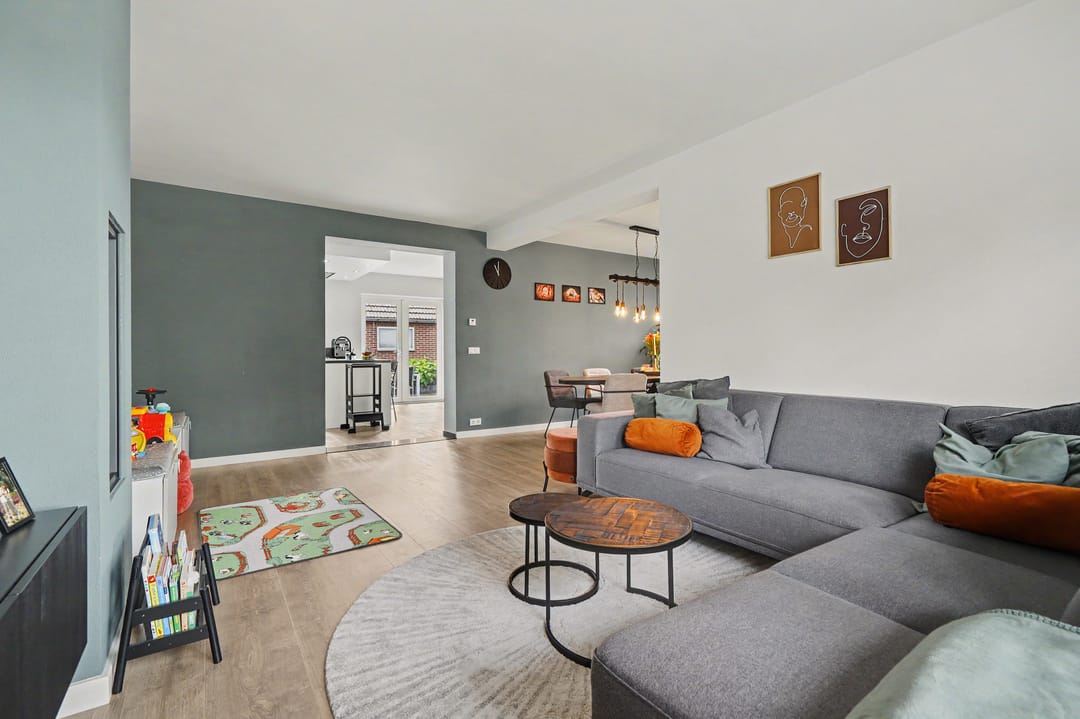 Photo 8 of Beatrixstraat 6