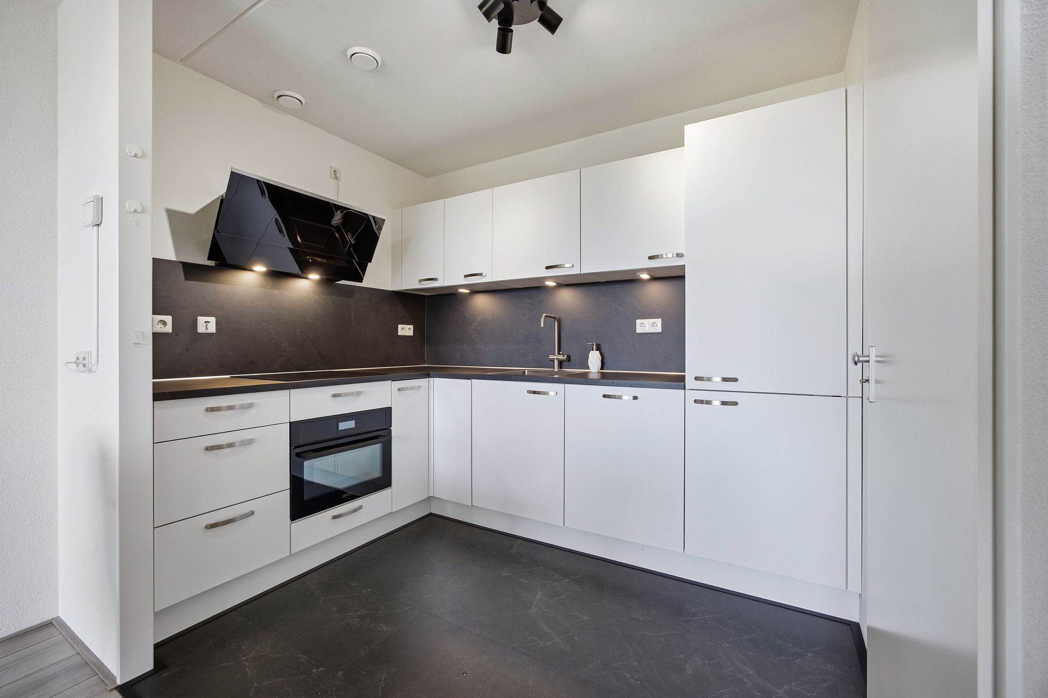 Van Leeuwenhoeklaan 26 Roosendaal - Aanzicht 2