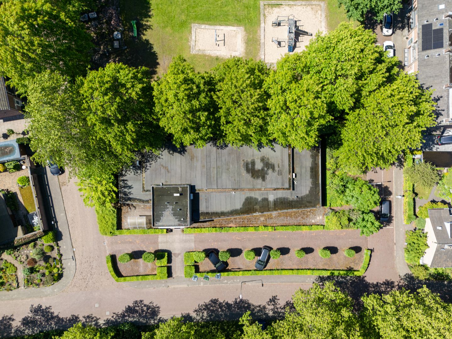 Bekijk foto 4 van Burg. Verwielstraat 44