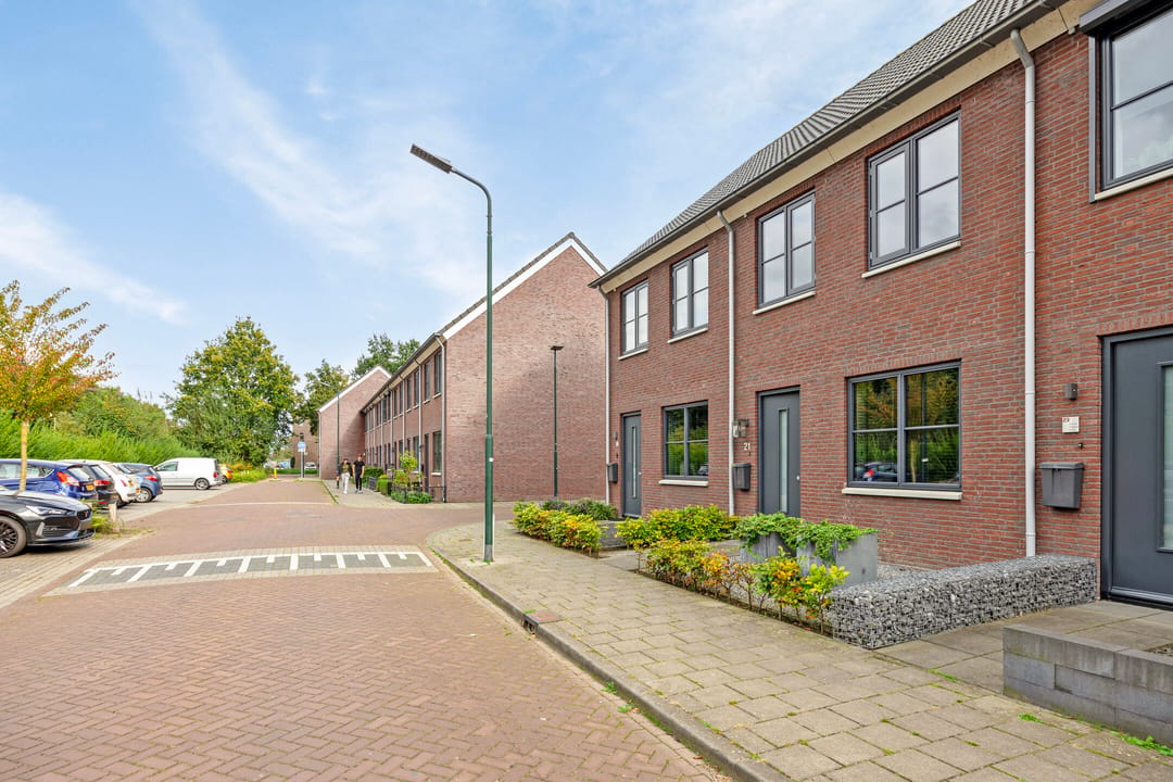 Photo 32 of Pastoor van der Meijdenstraat 19