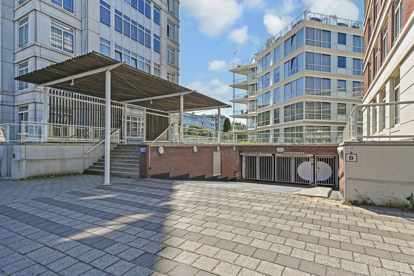 Foto 40 van Burgemeester De Monchyplein 308