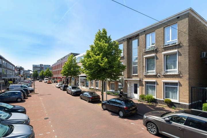 Foto 4 van Loosduinse Hoofdstraat 247