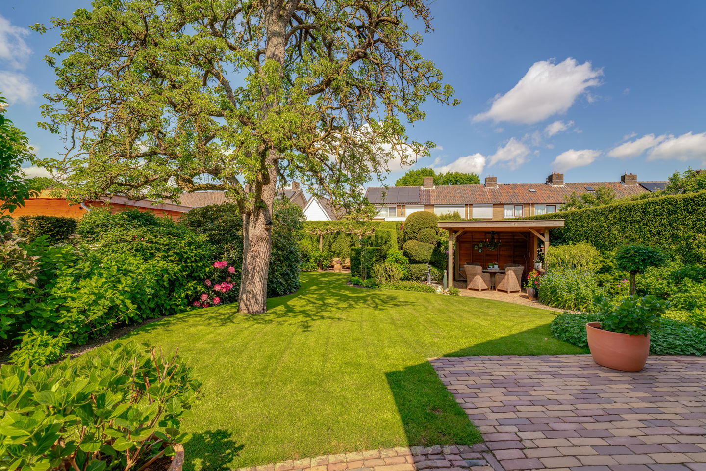 Spacious and Modernized Detached Residence with Private Garden and Solar Panels in Wehl — 25