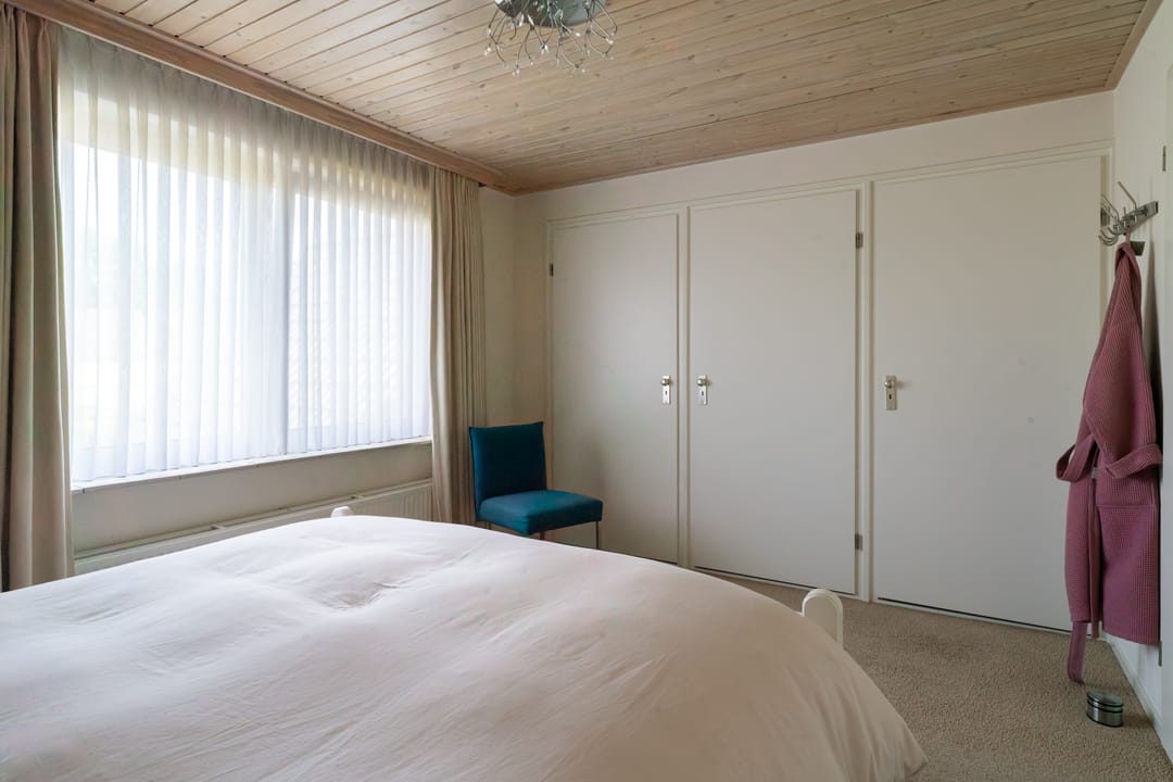 Spacious and Modernized Detached Residence with Private Garden and Solar Panels in Wehl — 17