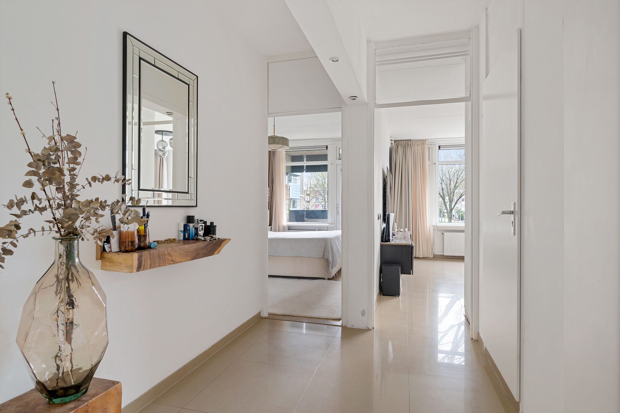 Move-in Ready 3-Bedroom Apartment with Sunny Balcony in Green Amsterdam Noord — 15