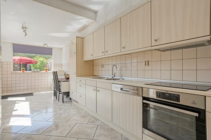 Foto 4 van Plutostraat 9