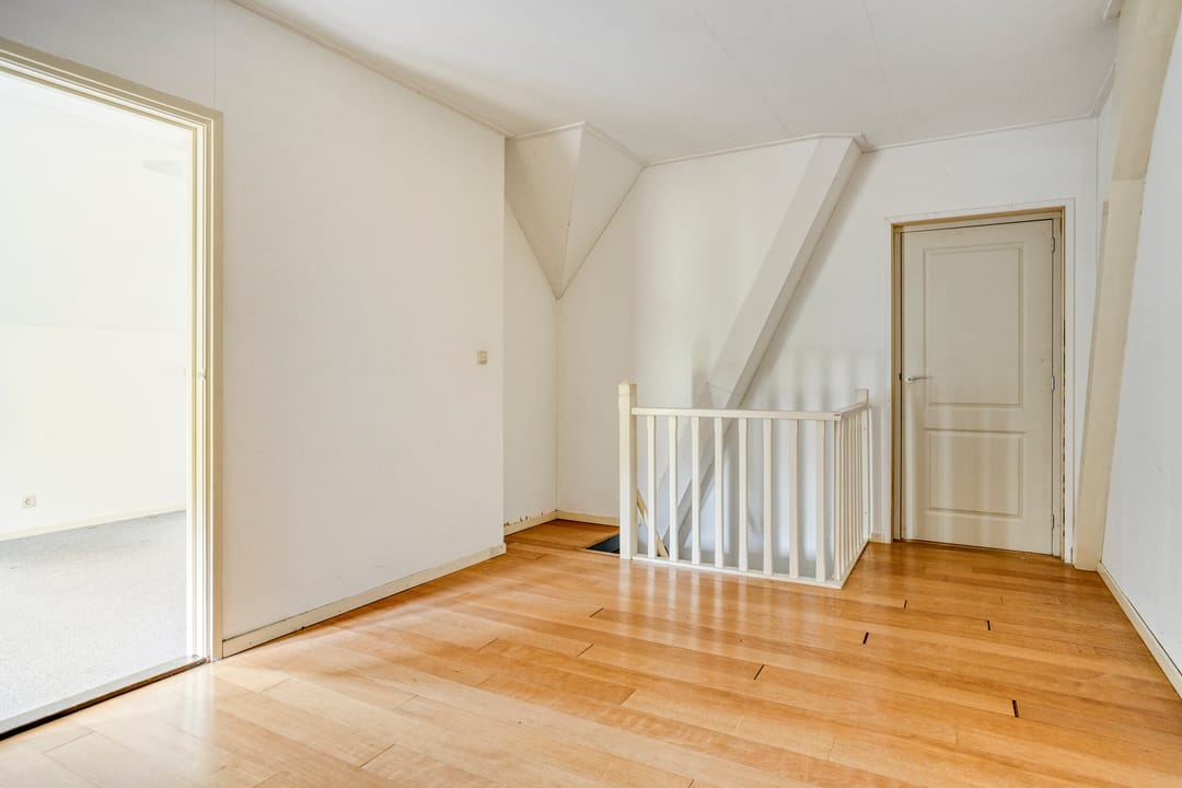 Photo 31 of Beemstraat 46