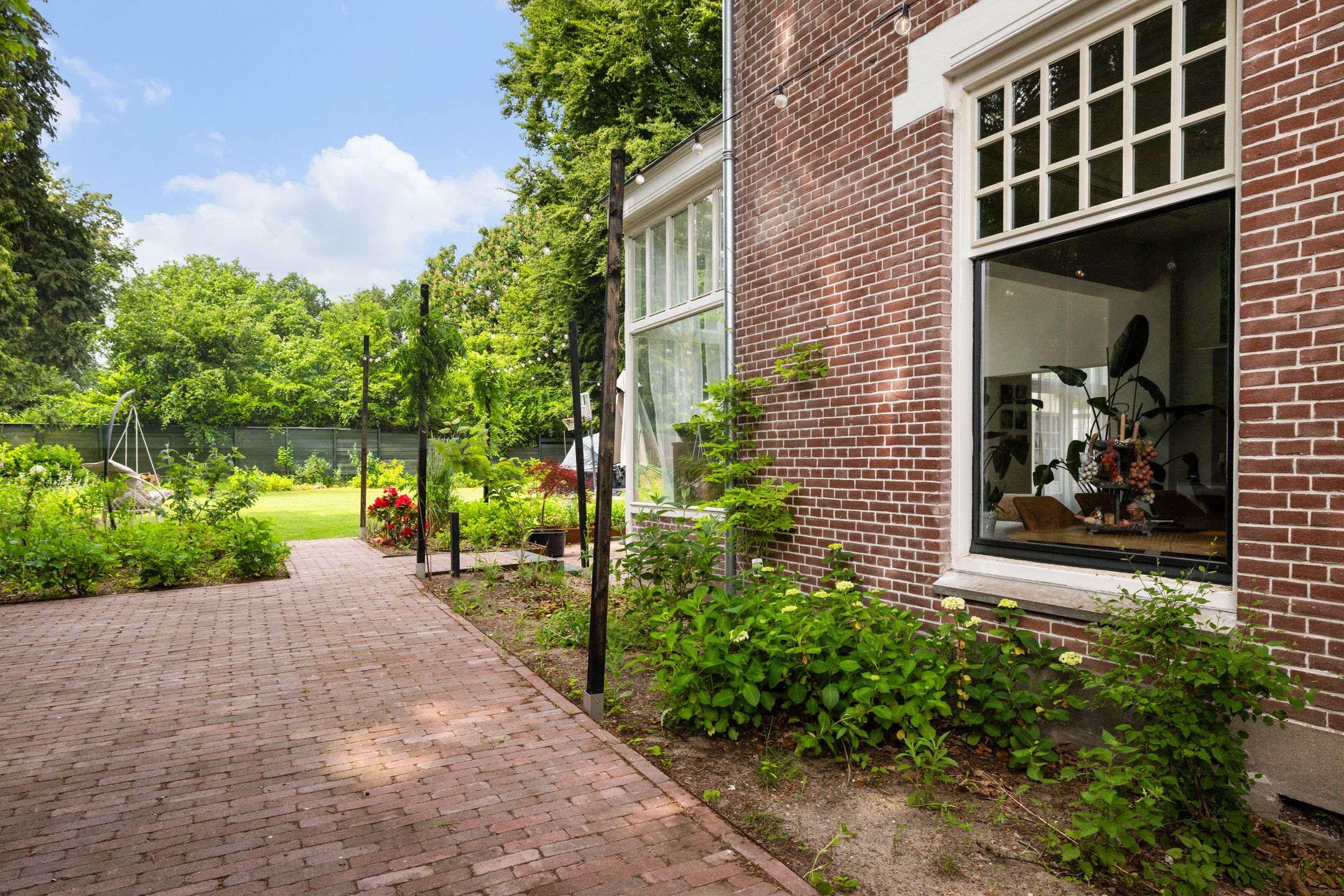 Photo 33 of Vredehofstraat 13