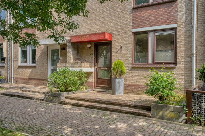 Tussenwoning te koop: Willem van Leenpad 7, Hendrik-Ido-Ambacht